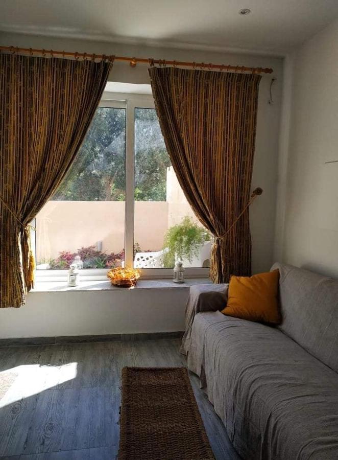 Bayview Apartment Pembroke Bagian luar foto