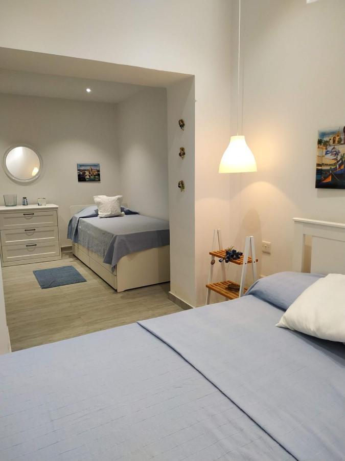 Bayview Apartment Pembroke Bagian luar foto